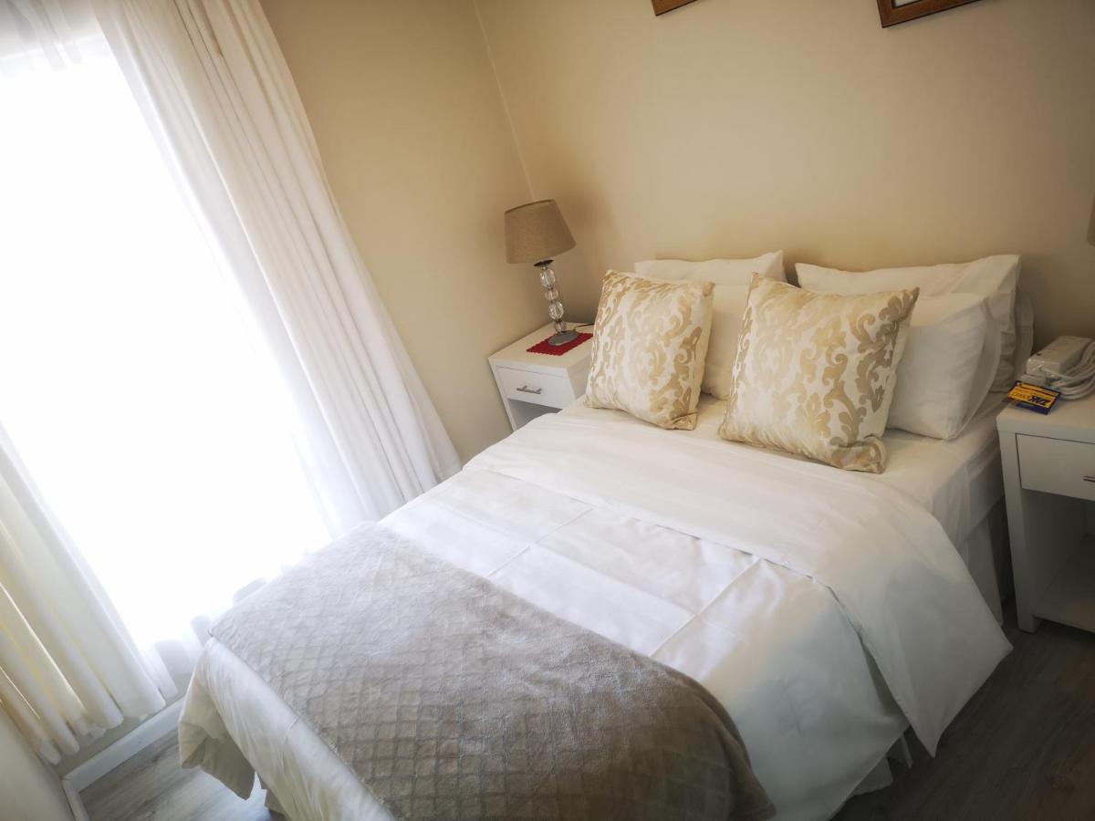 Cape Town Family Beachfront Apartment Leisure Bay Экстерьер фото