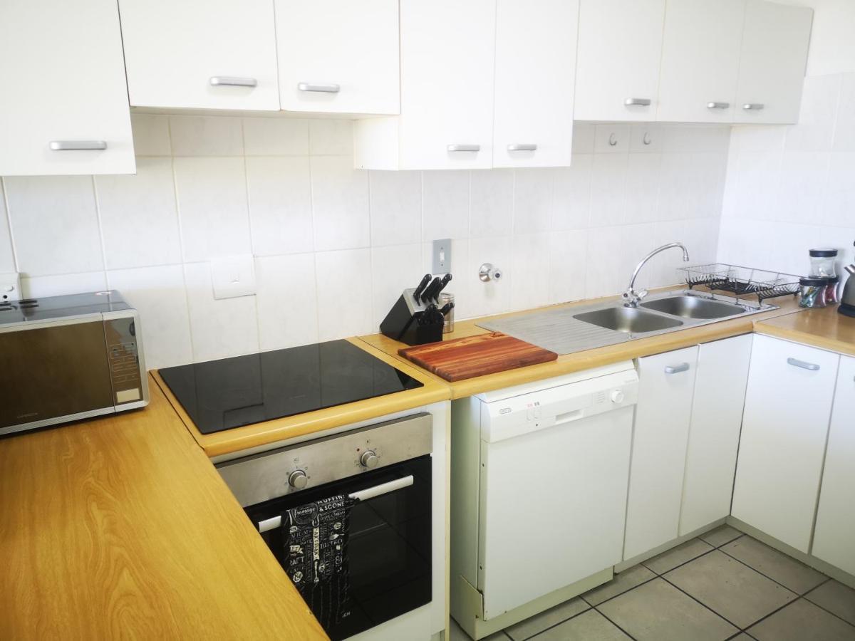 Cape Town Family Beachfront Apartment Leisure Bay Экстерьер фото