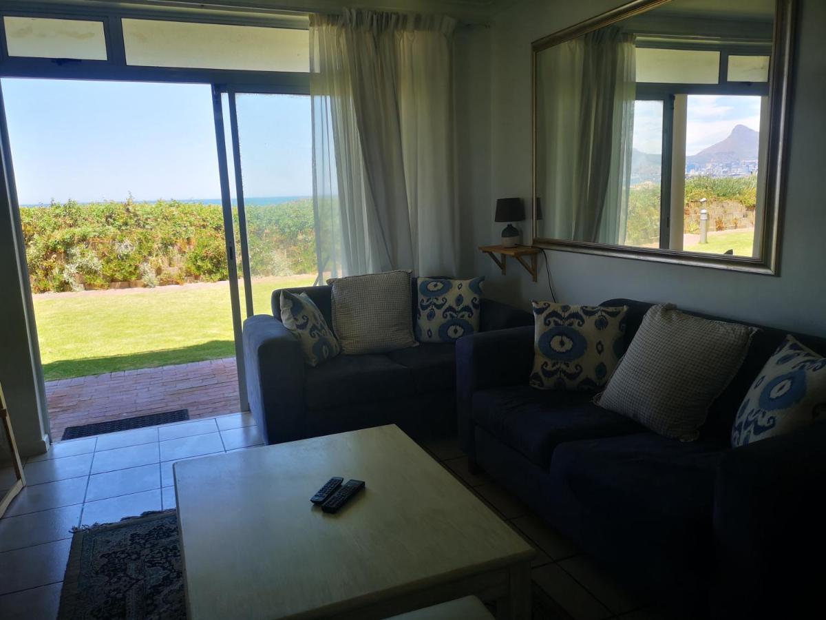 Cape Town Family Beachfront Apartment Leisure Bay Экстерьер фото