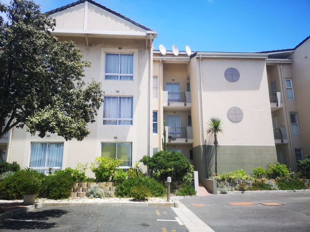 Cape Town Family Beachfront Apartment Leisure Bay Экстерьер фото