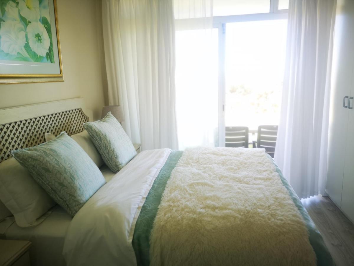 Cape Town Family Beachfront Apartment Leisure Bay Экстерьер фото
