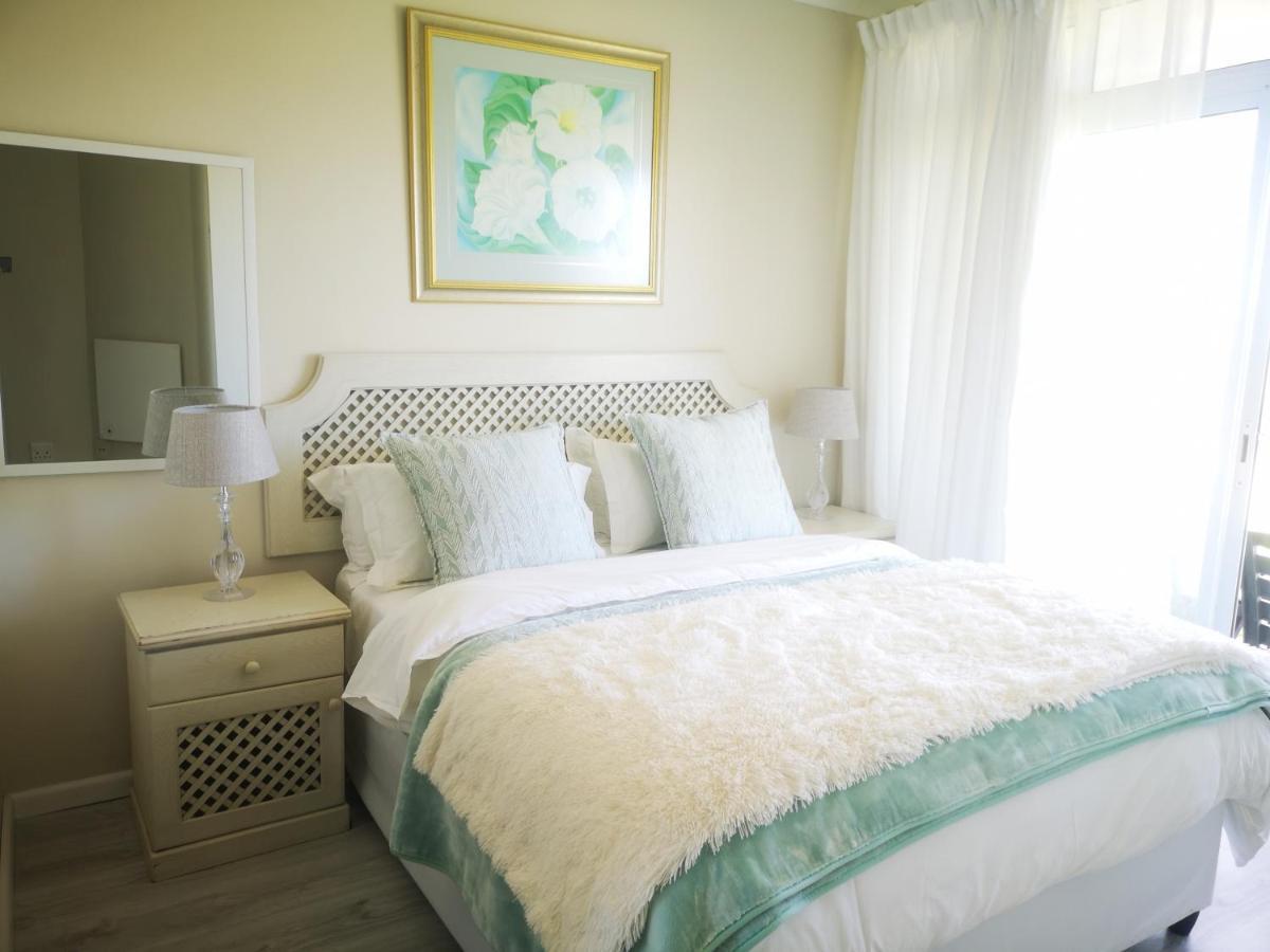 Cape Town Family Beachfront Apartment Leisure Bay Экстерьер фото