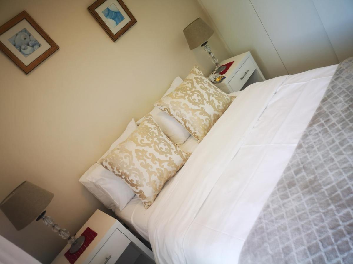 Cape Town Family Beachfront Apartment Leisure Bay Экстерьер фото