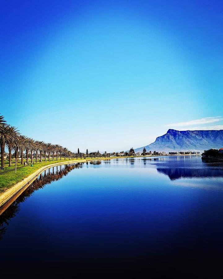 Cape Town Family Beachfront Apartment Leisure Bay Экстерьер фото