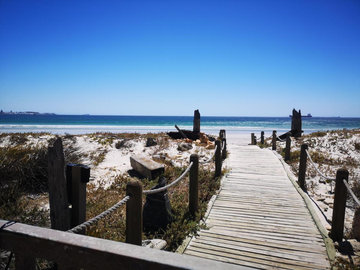 Cape Town Family Beachfront Apartment Leisure Bay Экстерьер фото